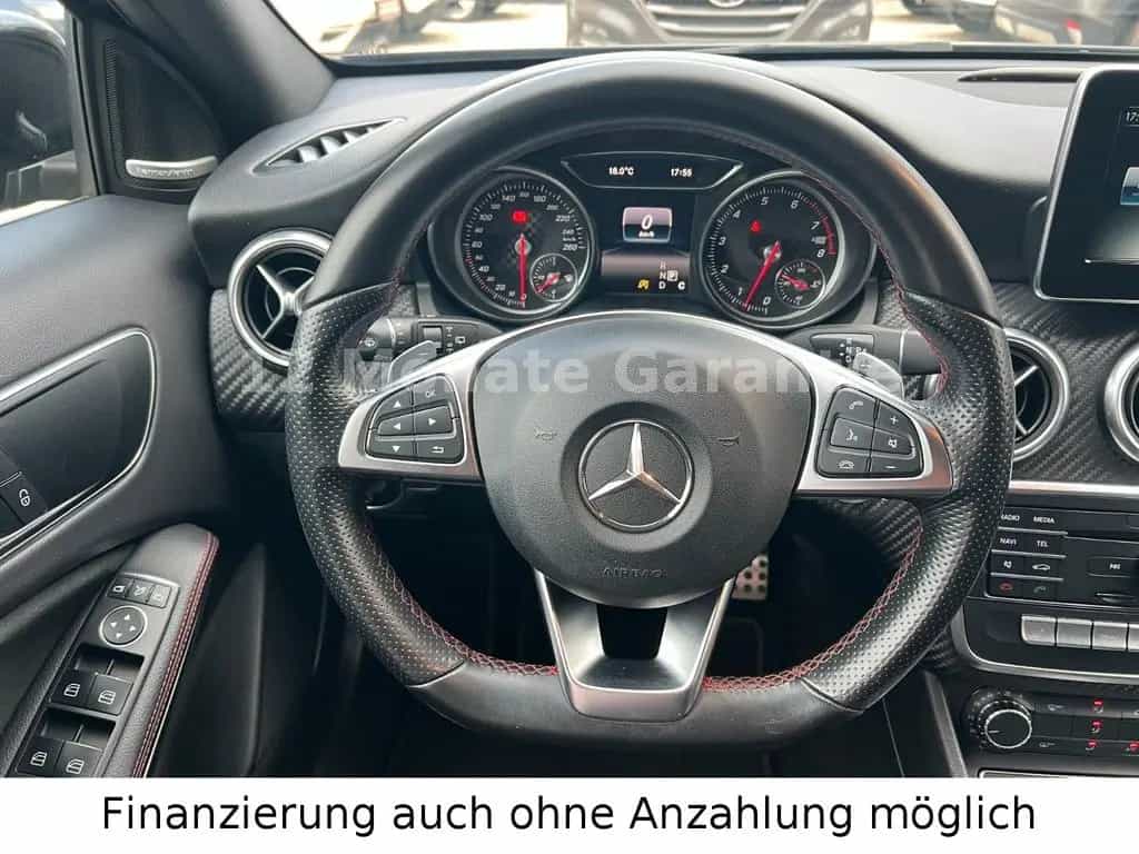 Mercedes-Benz A-Class 180 AMG Line Automatik Kamera Navi Sportpaket 04/2016-photo-17