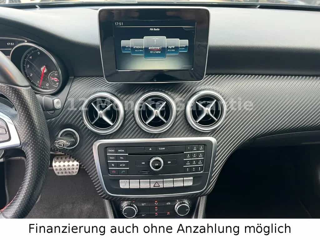 Mercedes-Benz A-Class 180 AMG Line Automatik Kamera Navi Sportpaket 04/2016-photo-19