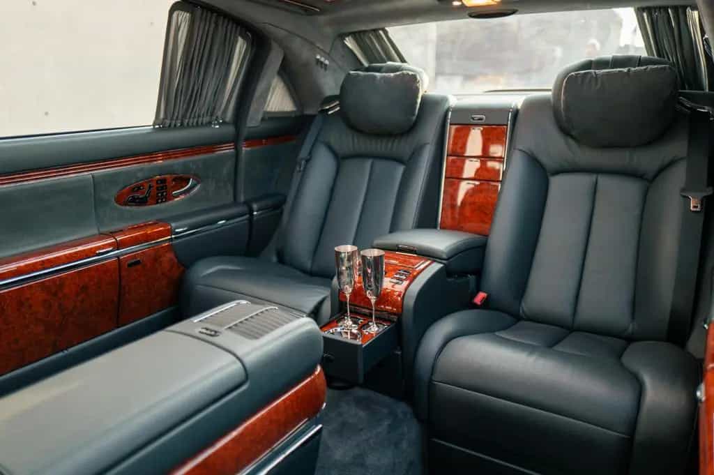 Maybach 62 18,500km, Magic Sky, 1-Owner, Perfect Car 05/2007-photo-10