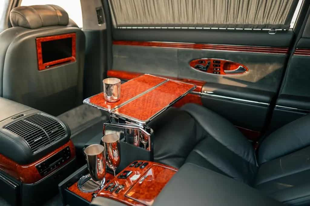 Maybach 62 18,500km, Magic Sky, 1-Owner, Perfect Car 05/2007-photo-16