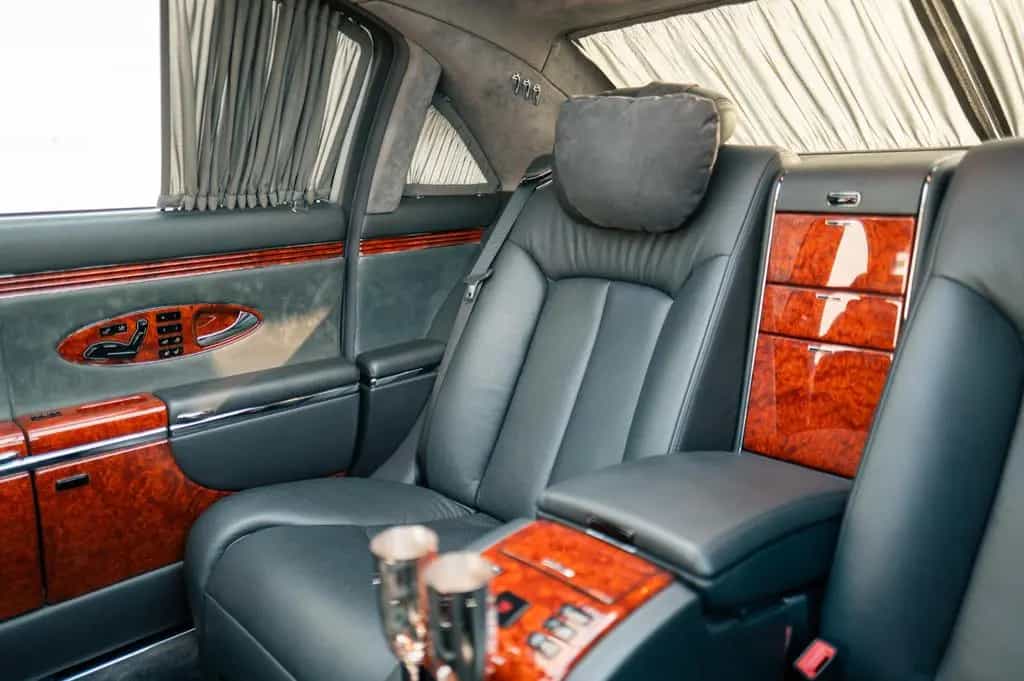 Maybach 62 18,500km, Magic Sky, 1-Owner, Perfect Car 05/2007-photo-19