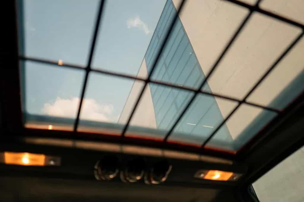 Maybach 62 18,500km, Magic Sky, 1-Owner, Perfect Car 05/2007-photo-20