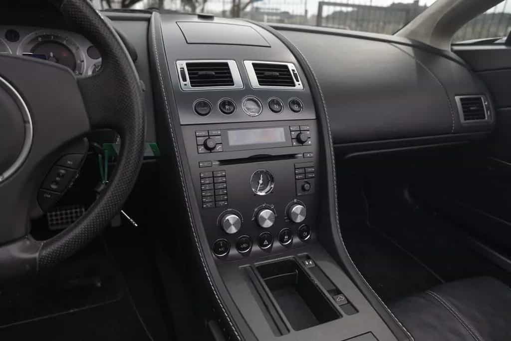 Aston Martin V8 Vantage Roadster 4.3l Sportshift 08/2007-photo-18