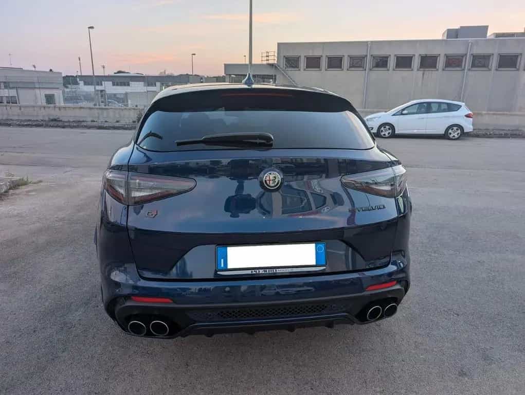 Alfa Romeo Stelvio 2.9 Bi-Turbo V6 510 CV AT8 Qu 06/2021-photo-2