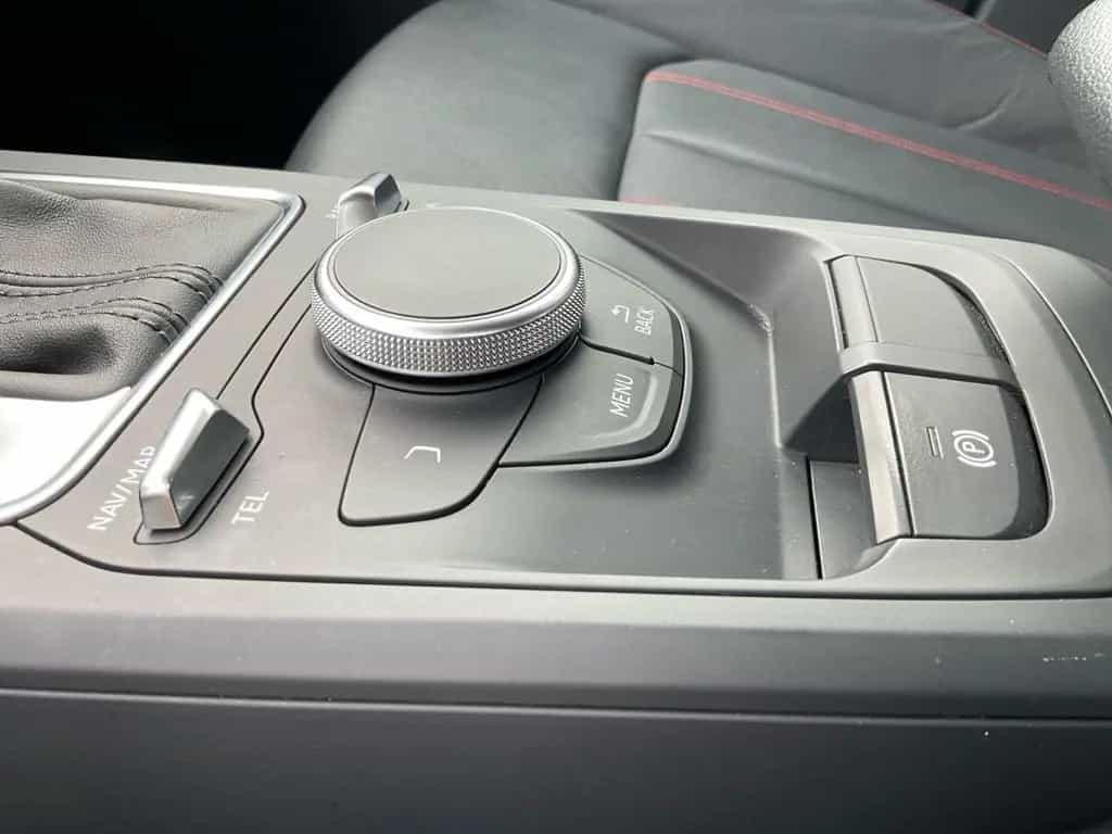 Audi Q2 sport 2.0 TFSI quattro ACC LED KEYLESS NAVI 06/2018-photo-20
