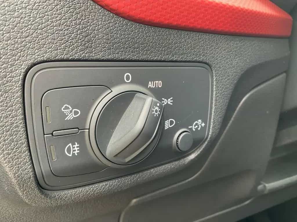 Audi Q2 sport 2.0 TFSI quattro ACC LED KEYLESS NAVI 06/2018-photo-23