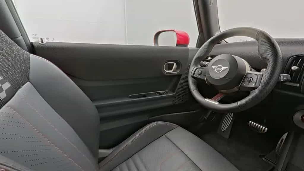 MINI John Cooper Works 12/2024-photo-10