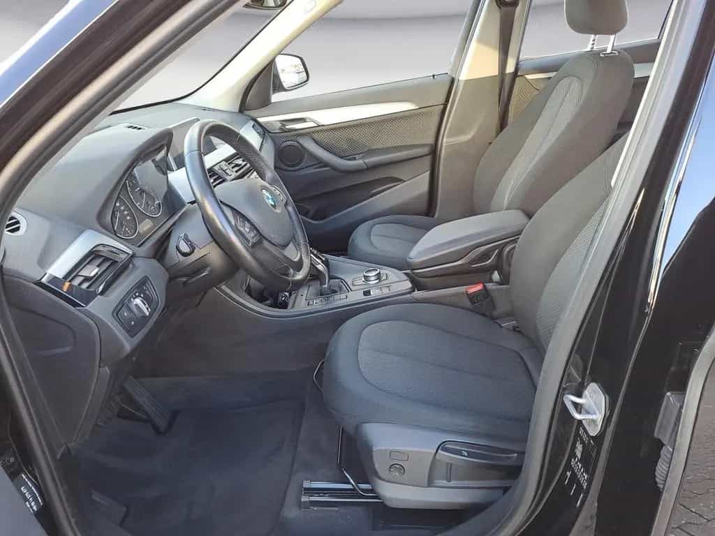 BMW X1 sDrive18iA Advantage Navi LED Sitzheizung PDC 02/2018-photo-6