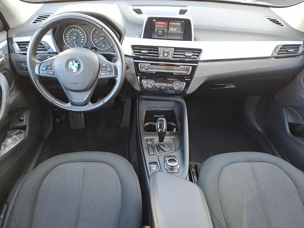 BMW X1 sDrive18iA Advantage Navi LED Sitzheizung PDC 02/2018-photo-9