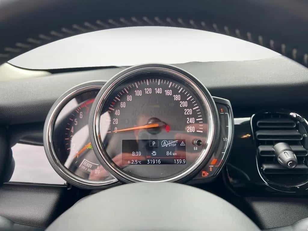 MINI Cooper Essential Trim Steptronic Klimaaut. PDC S 12/2022-photo-8