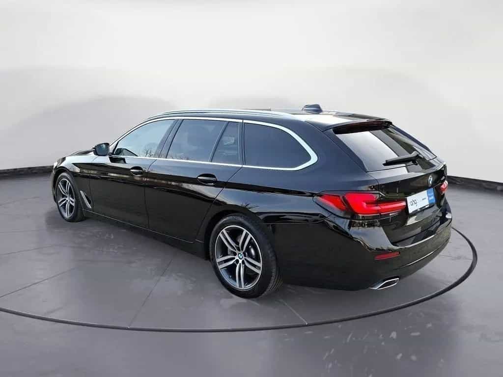 BMW 520 d xDrive Touring Navi ACC HiFi Sportsitze 03/2023-photo-3