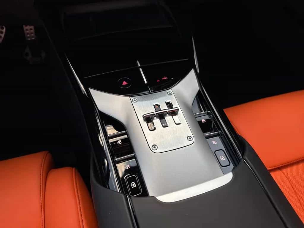 Ferrari Purosangue *HiFi*PDC*Klima*Leder* 10/2024-photo-16