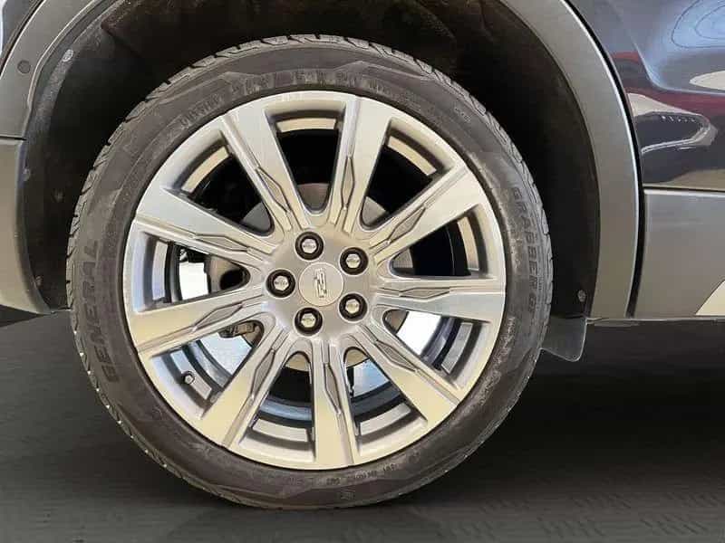 Cadillac XT4 XT4 2.0 td Premium Luxury awd auto 12/2022-photo-3