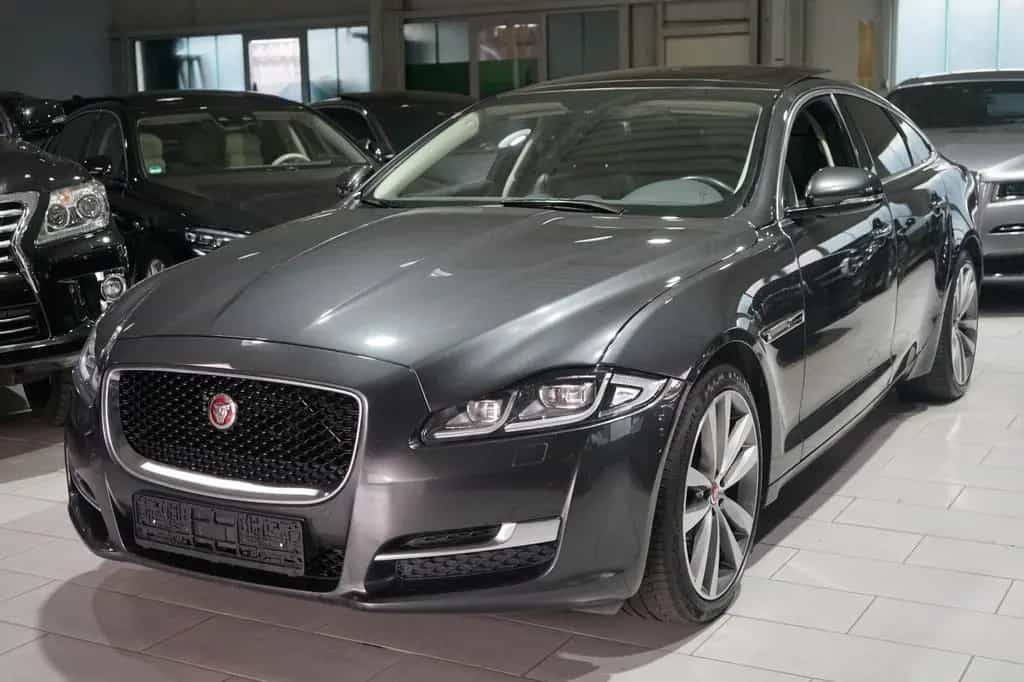 Jaguar XJ D300 LUXURY*PANORAMA* 05/2019-photo-3
