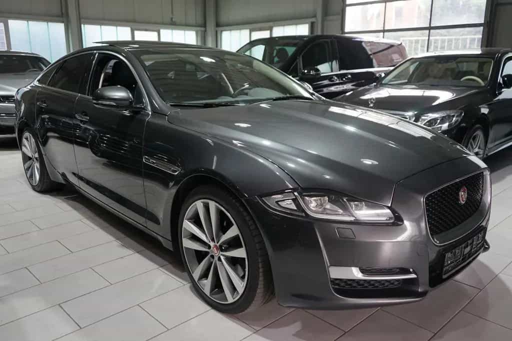 Jaguar XJ D300 LUXURY*PANORAMA* 05/2019-photo-6