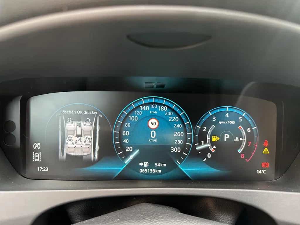 Jaguar XE 25t 250PS AWD Automatik/leder/360°/Wenig Km ! 03/2017-photo-15