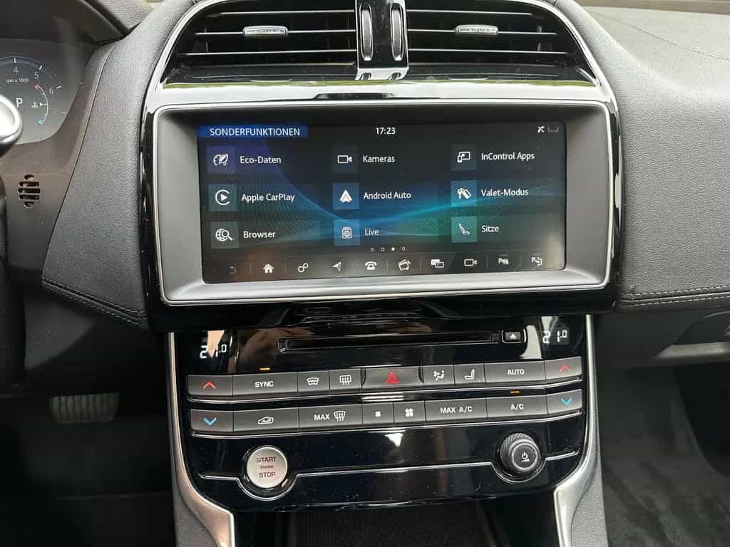 Jaguar XE 25t 250PS AWD Automatik/leder/360°/Wenig Km ! 03/2017-photo-19