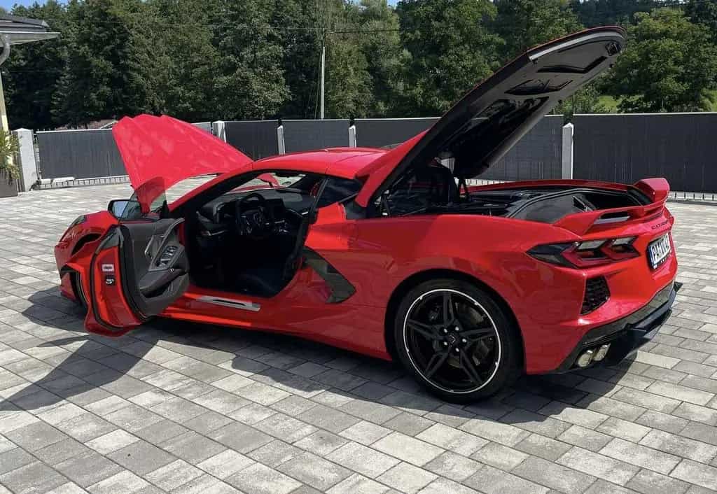 Corvette C8 Coupe 3LT Z51 Europa +Lift+Magnet 03/2023-photo-1