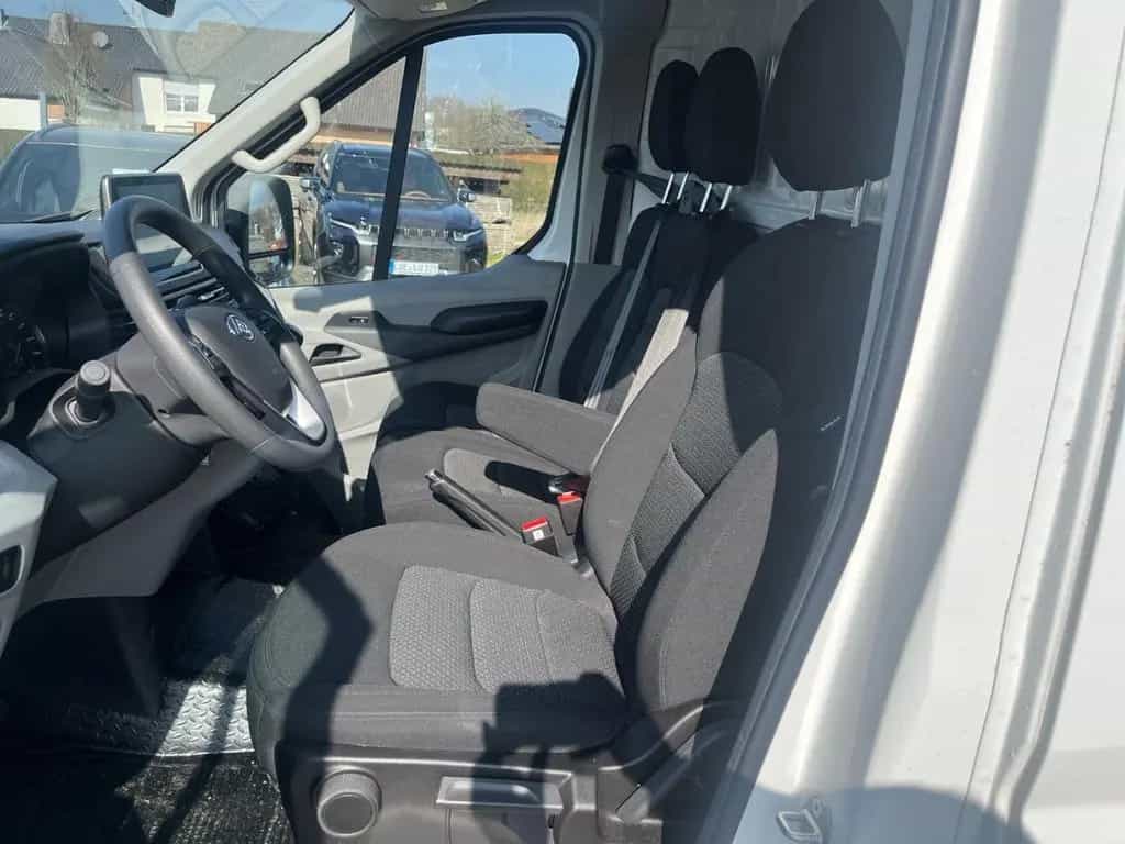 Maxus Deliver 9 Deliver9 2.0 Diesel Panel Van L3H2 FWD Base inkl 06/2024-photo-8