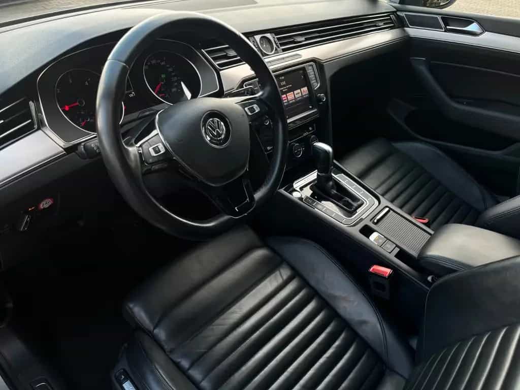 Volkswagen Passat Variant Highline/AHK/ACC/DCC/KAM/CarPlay 08/2015-photo-12