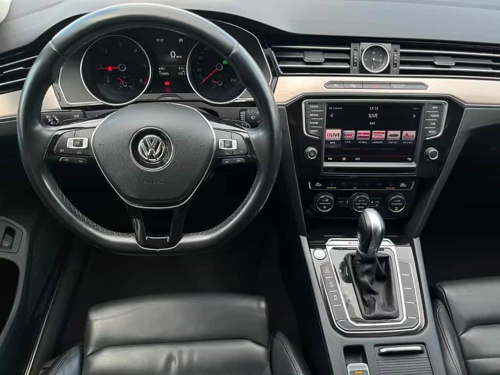 Volkswagen Passat Variant Highline/AHK/ACC/DCC/KAM/CarPlay 08/2015-photo-23