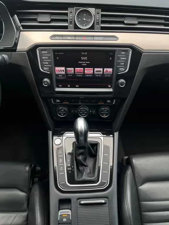 Volkswagen Passat Variant Highline/AHK/ACC/DCC/KAM/CarPlay 08/2015-photo-25
