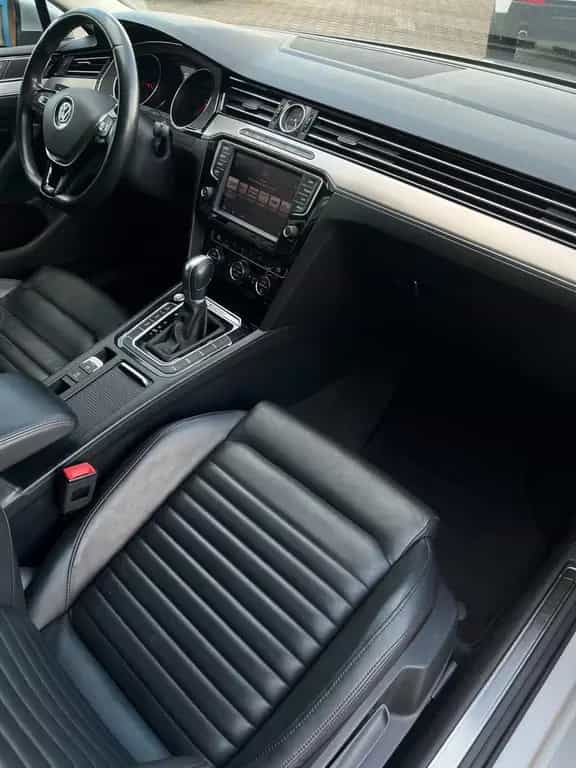 Volkswagen Passat Variant Highline/AHK/ACC/DCC/KAM/CarPlay 08/2015-photo-27