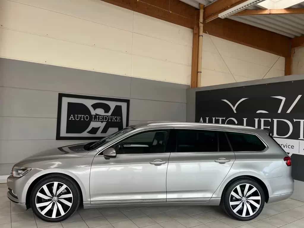 Volkswagen Passat Variant Highline/AHK/ACC/DCC/KAM/CarPlay 08/2015-photo-4