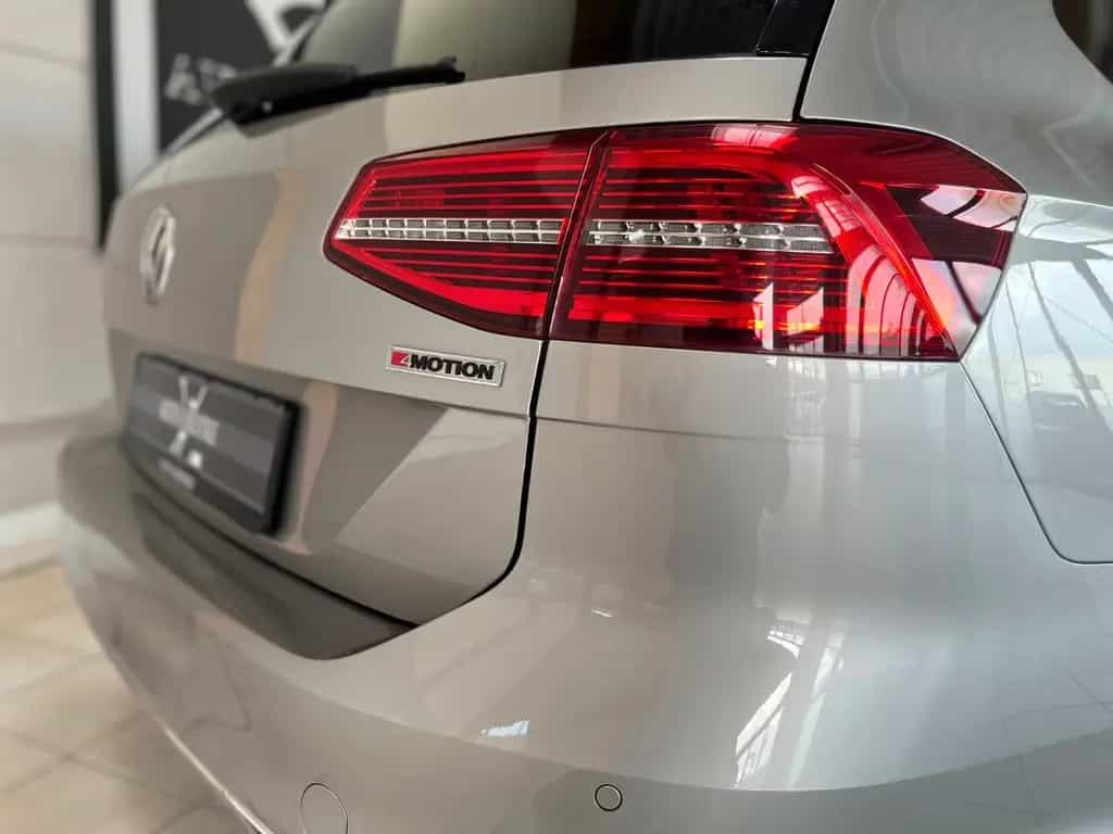 Volkswagen Passat Variant Highline/AHK/ACC/DCC/KAM/CarPlay 08/2015-photo-8
