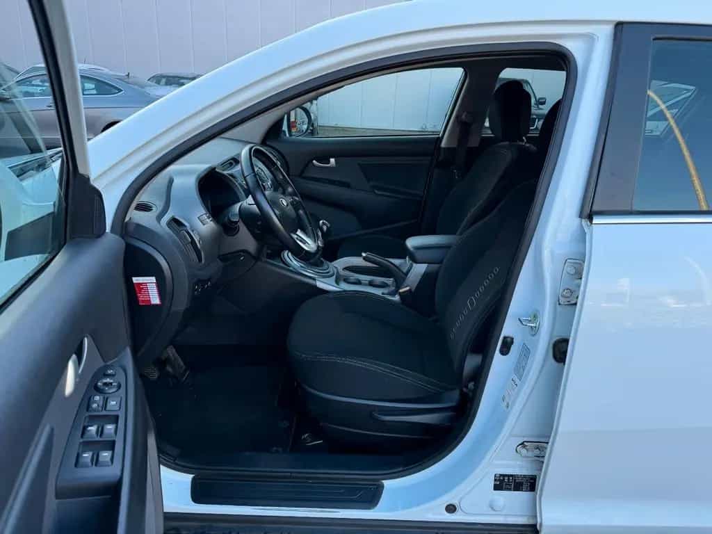 Kia Sportage Attract Garantie* PDC* nur 56.991 Km 10/2015-photo-14