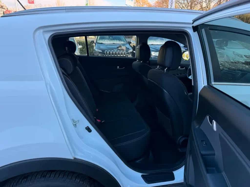 Kia Sportage Attract Garantie* PDC* nur 56.991 Km 10/2015-photo-20