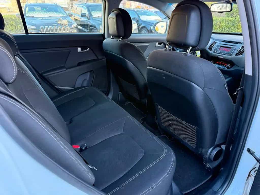 Kia Sportage Attract Garantie* PDC* nur 56.991 Km 10/2015-photo-21