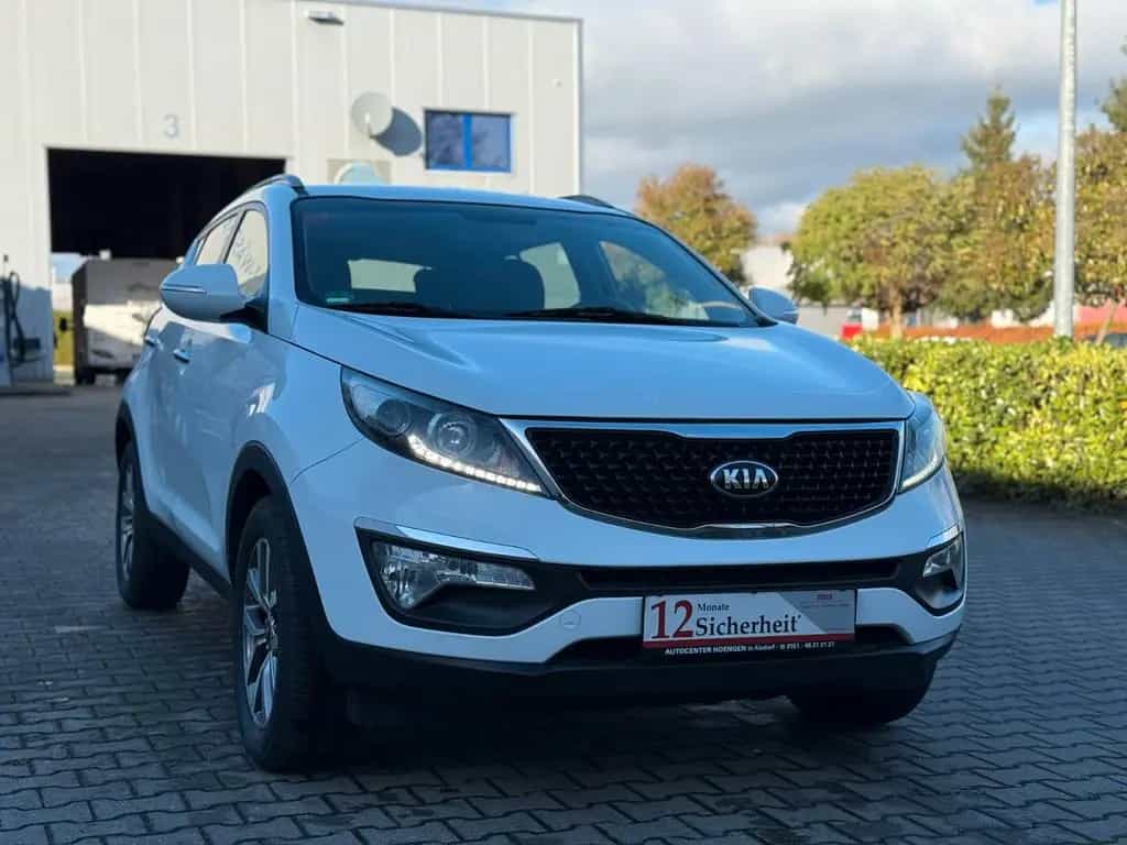 Kia Sportage Attract Garantie* PDC* nur 56.991 Km 10/2015-photo-4