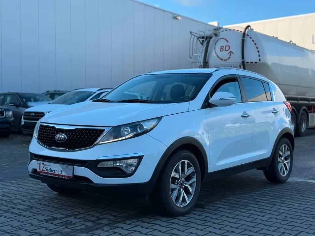 Kia Sportage Attract Garantie* PDC* nur 56.991 Km 10/2015-photo-6