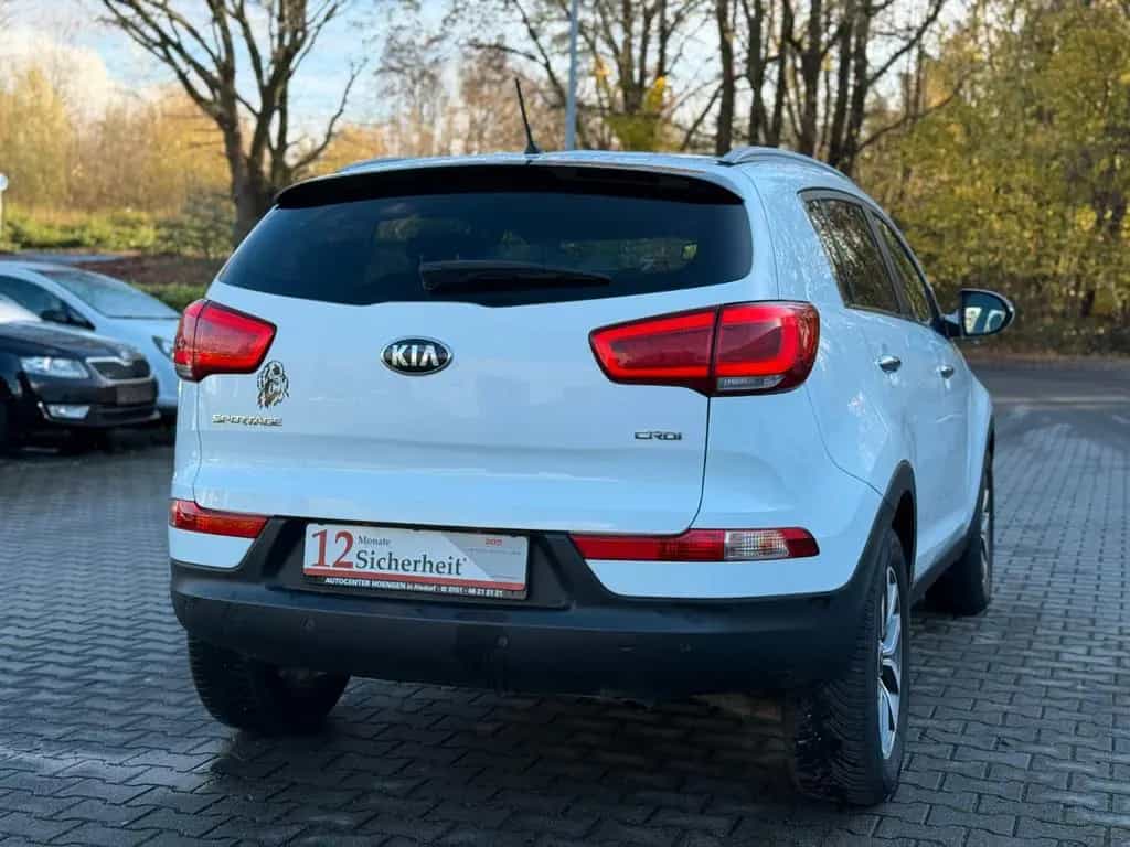 Kia Sportage Attract Garantie* PDC* nur 56.991 Km 10/2015-photo-8
