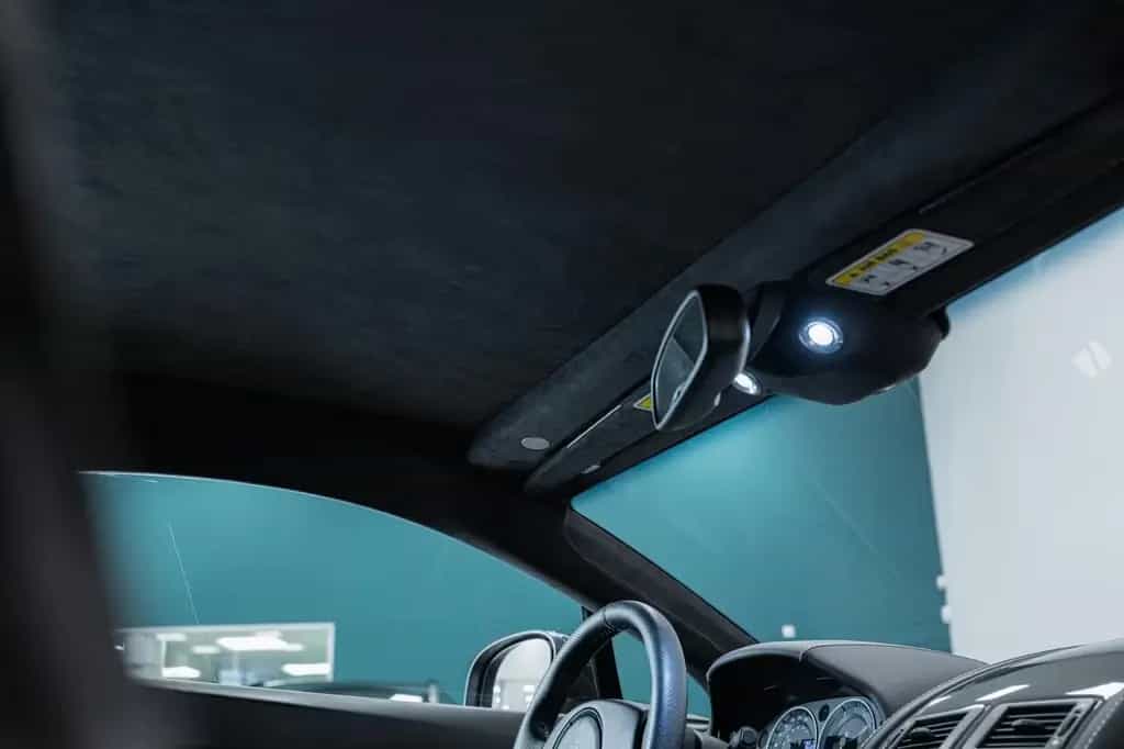 Aston Martin V12 Vantage | Manual | Carbon Black Edition | 12/2013-photo-15