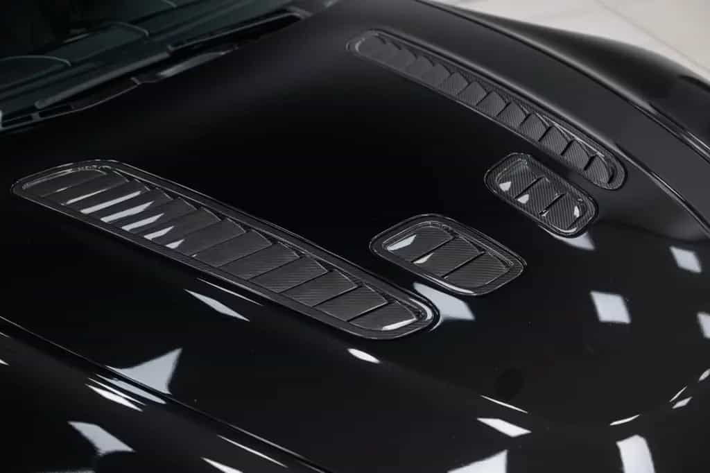 Aston Martin V12 Vantage | Manual | Carbon Black Edition | 12/2013-photo-16