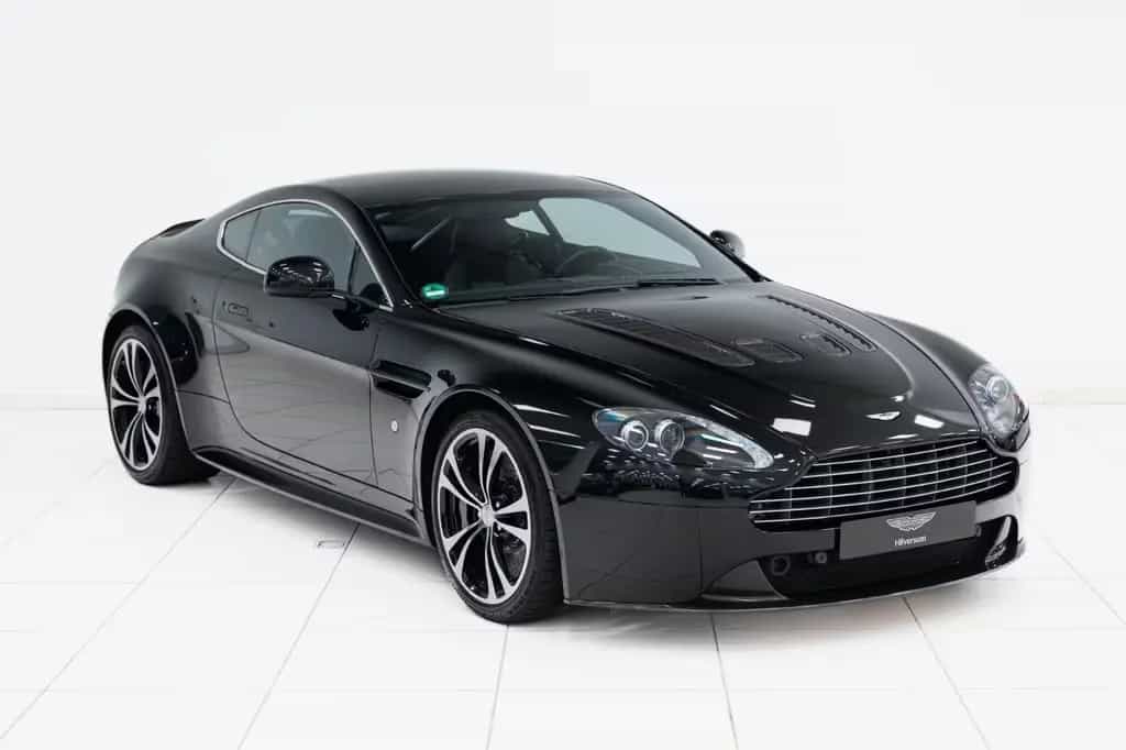 Aston Martin V12 Vantage | Manual | Carbon Black Edition | 12/2013-photo-6