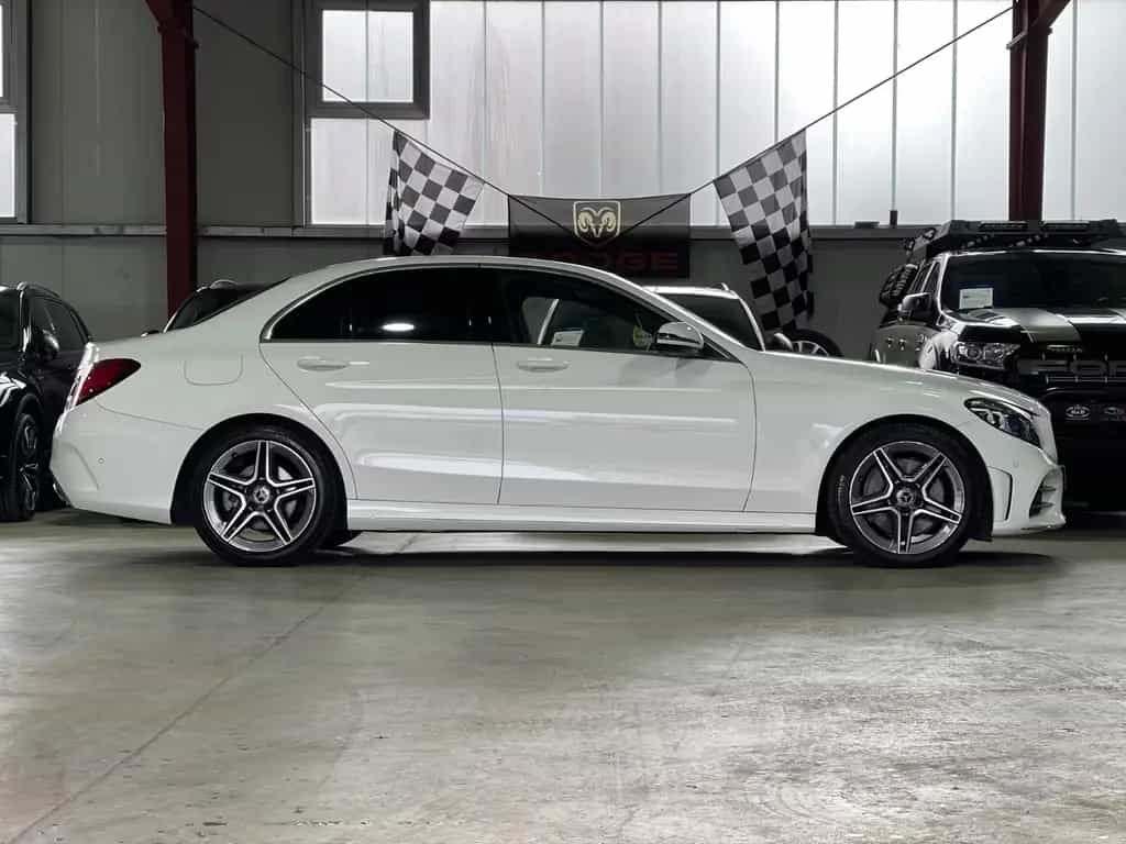 Mercedes-Benz C-Class 300+LIMOUSINE+AMG LINE+BURMESTER+SHZ+GARANTIE 10/2019-photo-4