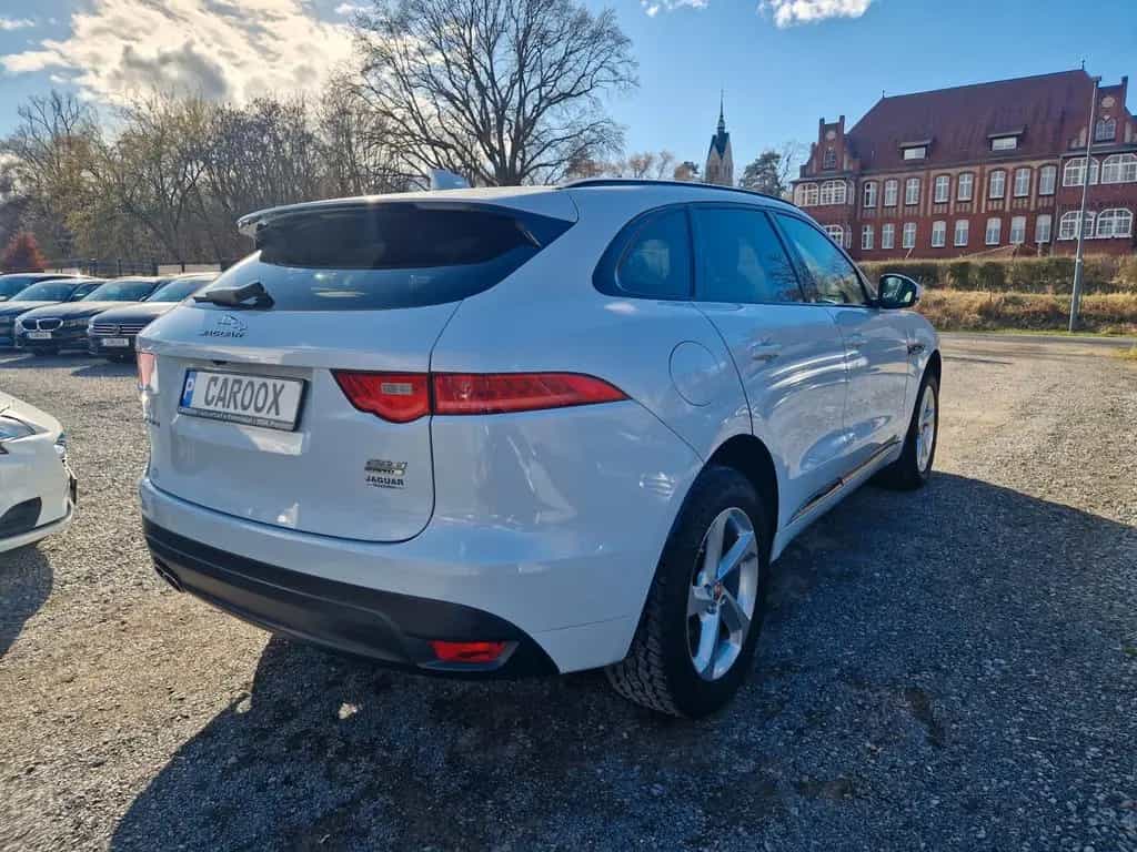 Jaguar F-Pace R-Sport 20d AWD PANO AHK 03/2018-photo-4