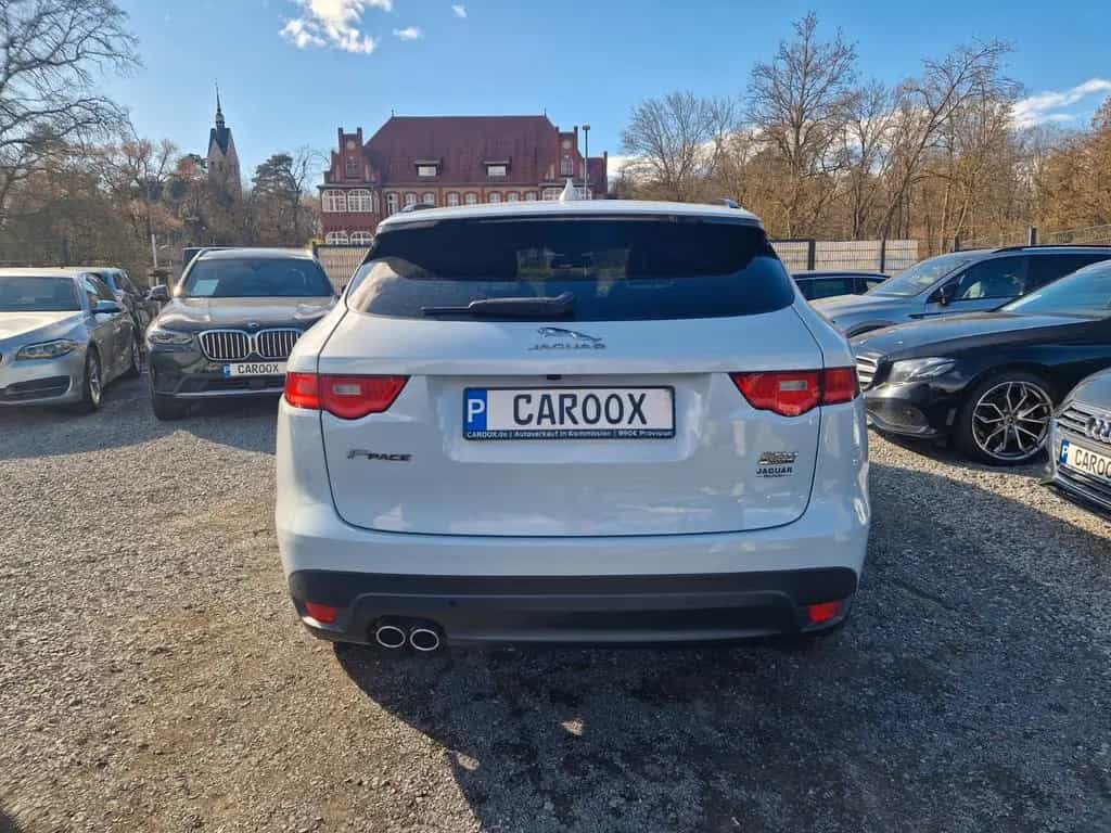 Jaguar F-Pace R-Sport 20d AWD PANO AHK 03/2018-photo-5