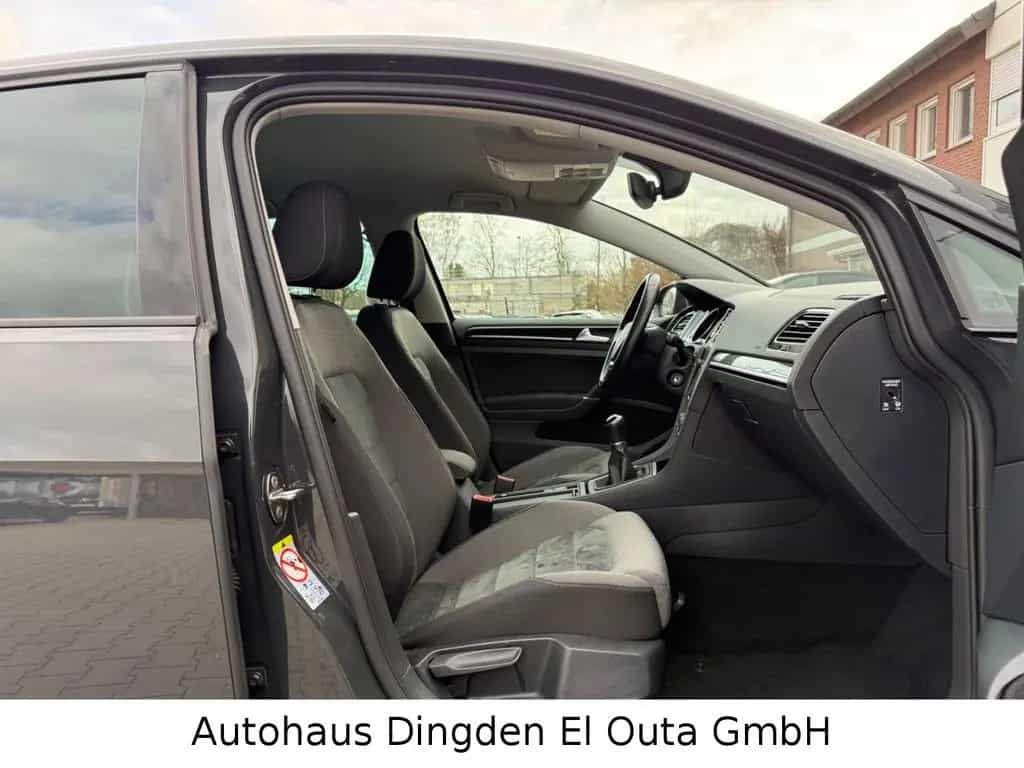 Volkswagen Golf VII Lim. 1.5 TSI Highline/R Line 07/2019-photo-18