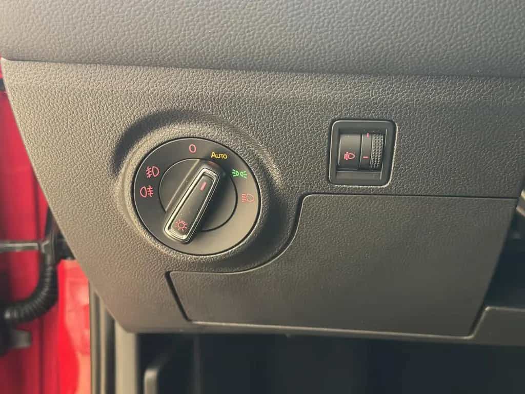 Seat Arona SHZ*PDC*R.Cam*1.Hand*Navi* 04/2021-photo-11