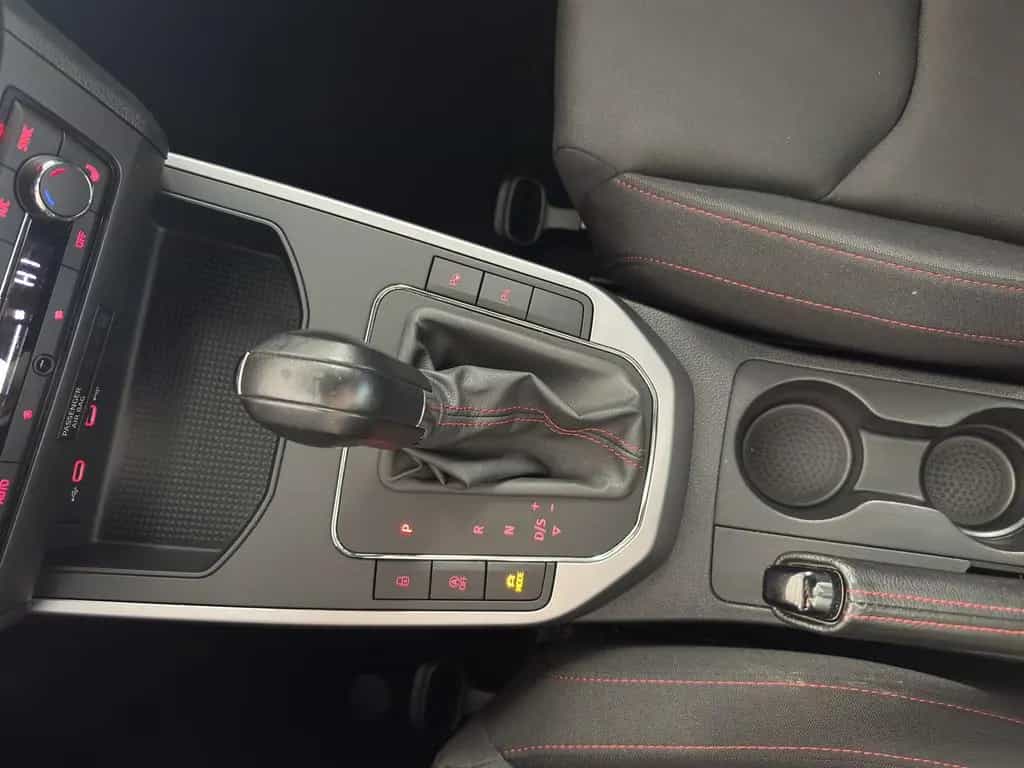 Seat Arona SHZ*PDC*R.Cam*1.Hand*Navi* 04/2021-photo-26