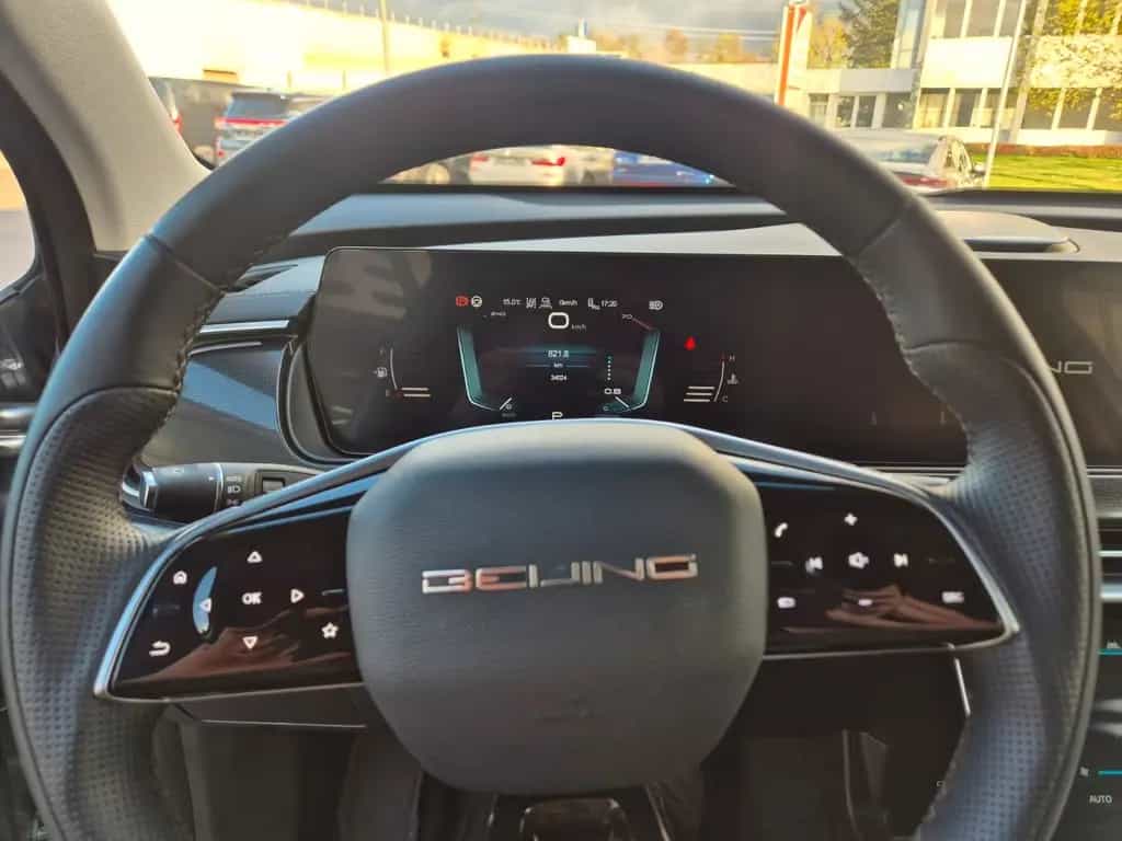 BAIC Beijing X75 Premium TOP Ausstattung 11/2023-photo-15