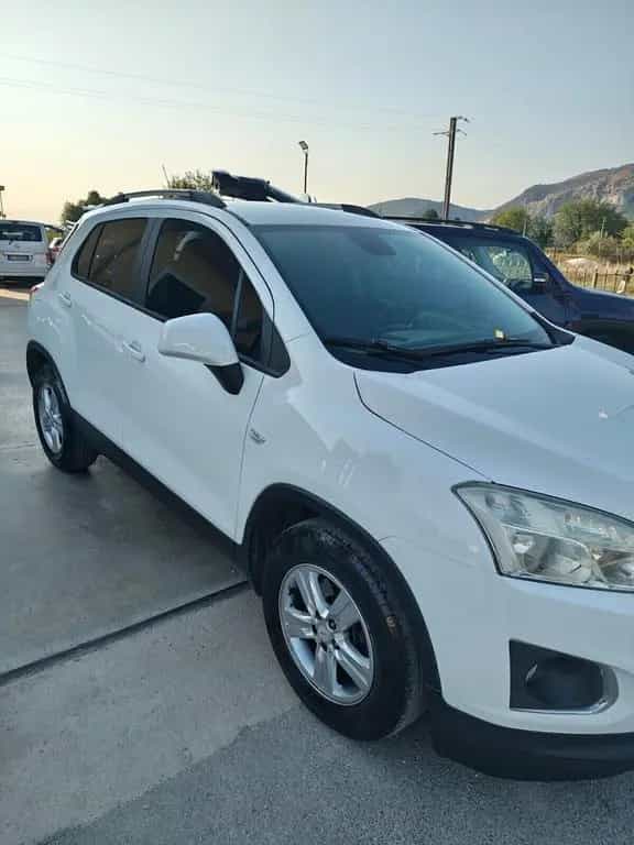 Chevrolet Trax 1.6 FWD LS unico proprietario par 12/2013-photo-2