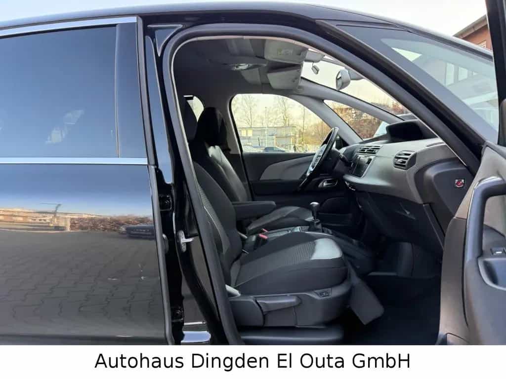 Citroën C4 Picasso 1.2 e-THP Shine 03/2017-photo-17