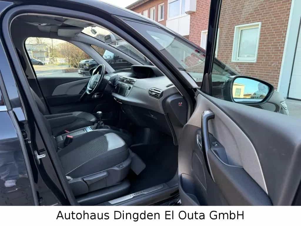 Citroën C4 Picasso 1.2 e-THP Shine 03/2017-photo-18