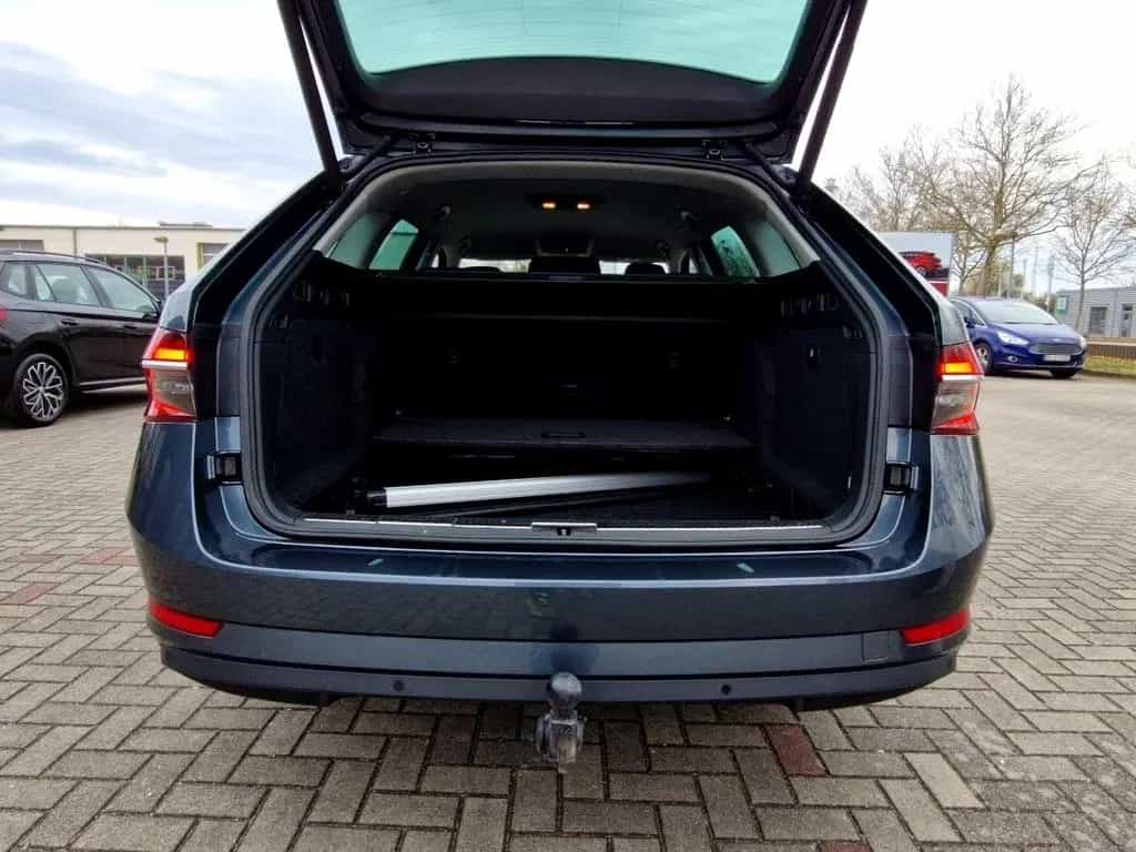 Skoda Superb Combi 1.5 TSI Style Matrix Navi AHK Klima 08/2021-photo-15