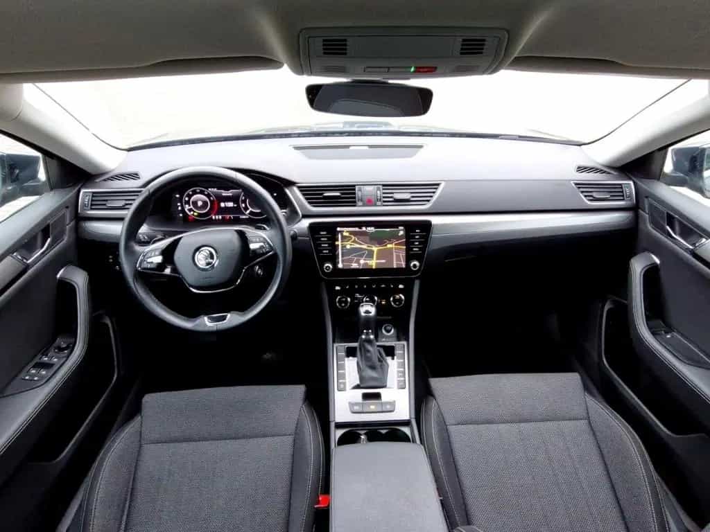 Skoda Superb Combi 1.5 TSI Style Matrix Navi AHK Klima 08/2021-photo-9